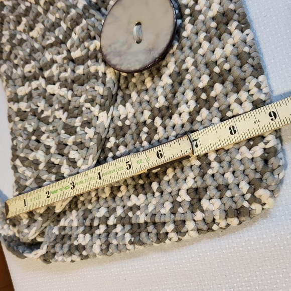 Handmade Crochet Handbag - Picture 6 of 7